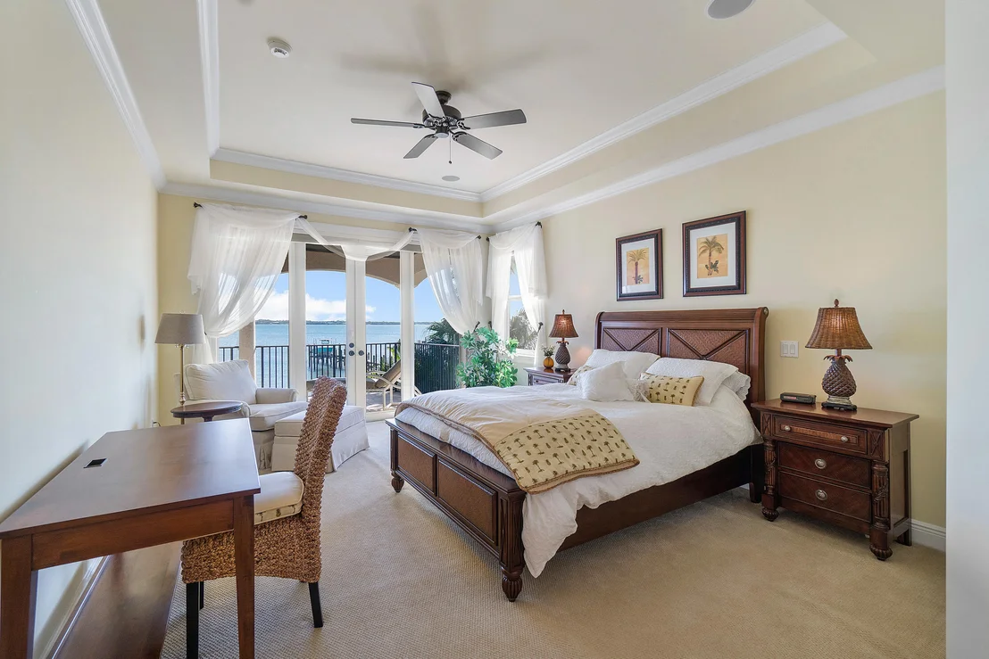 Photo of 4380 NE Joes Point Road