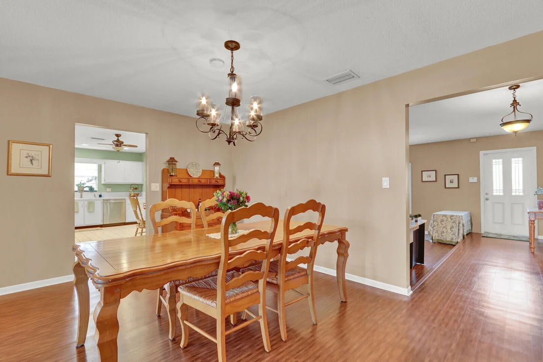 Photo of 21946 White Pine Terrace