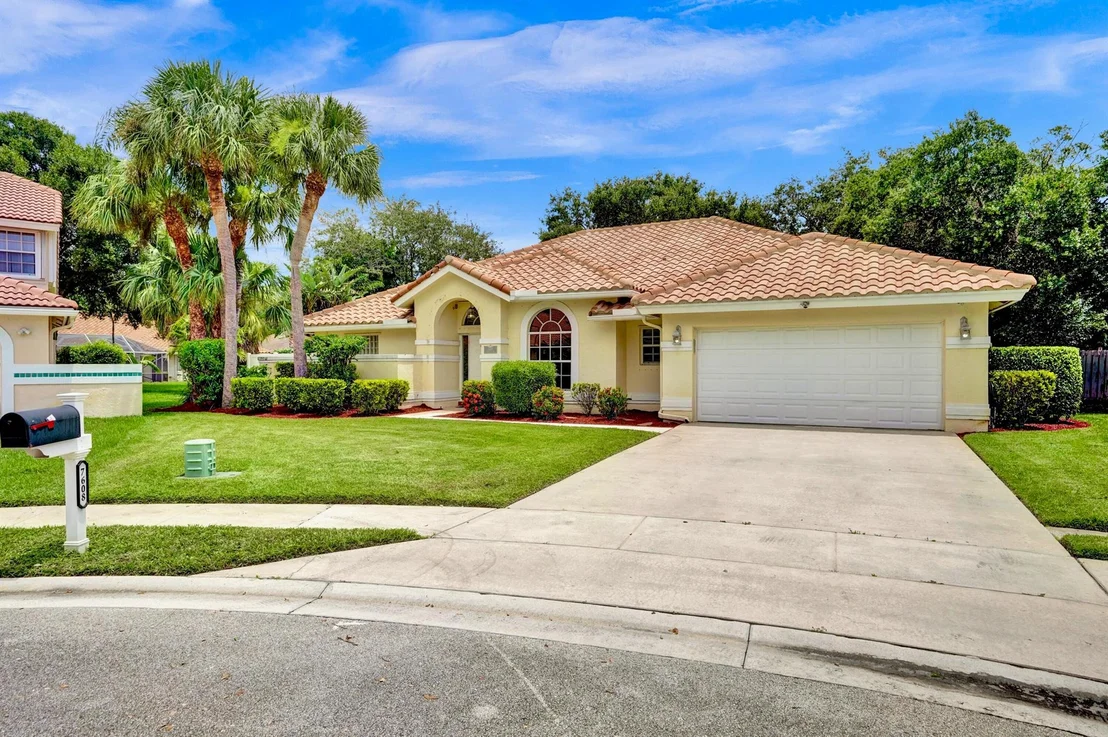 Photo of 7608 Monclair Court