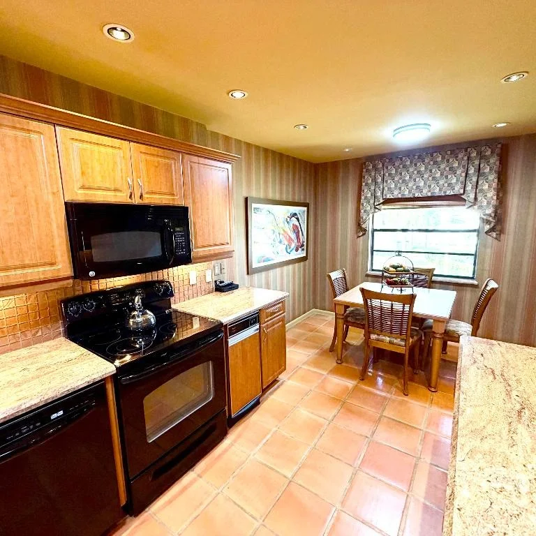 Photo of Unit D at 22 Eastgate Drive