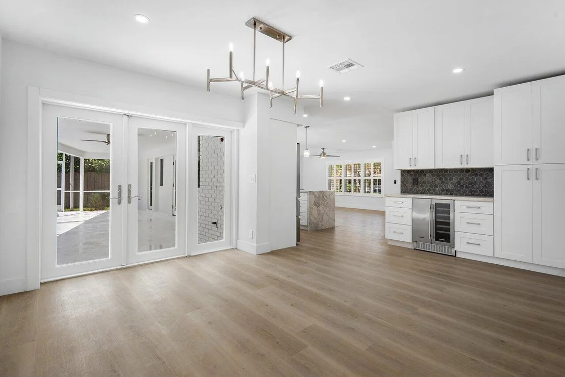 Photo of 812 Cordova Drive