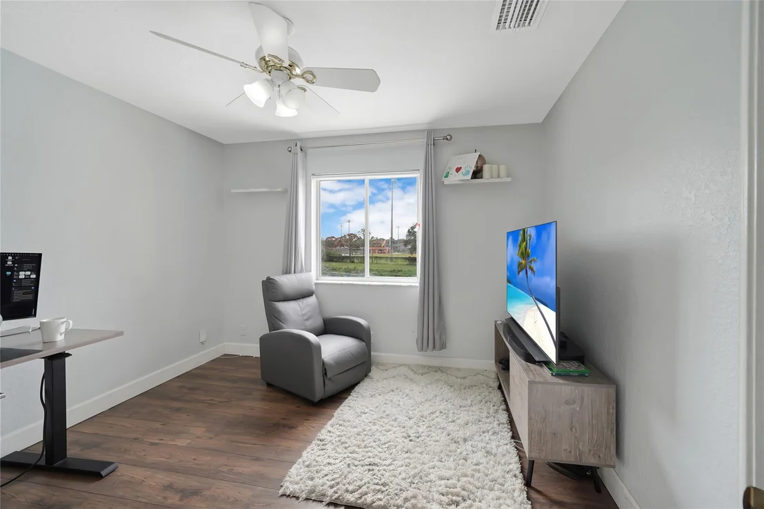 Photo of 6146 Spring Isles Boulevard