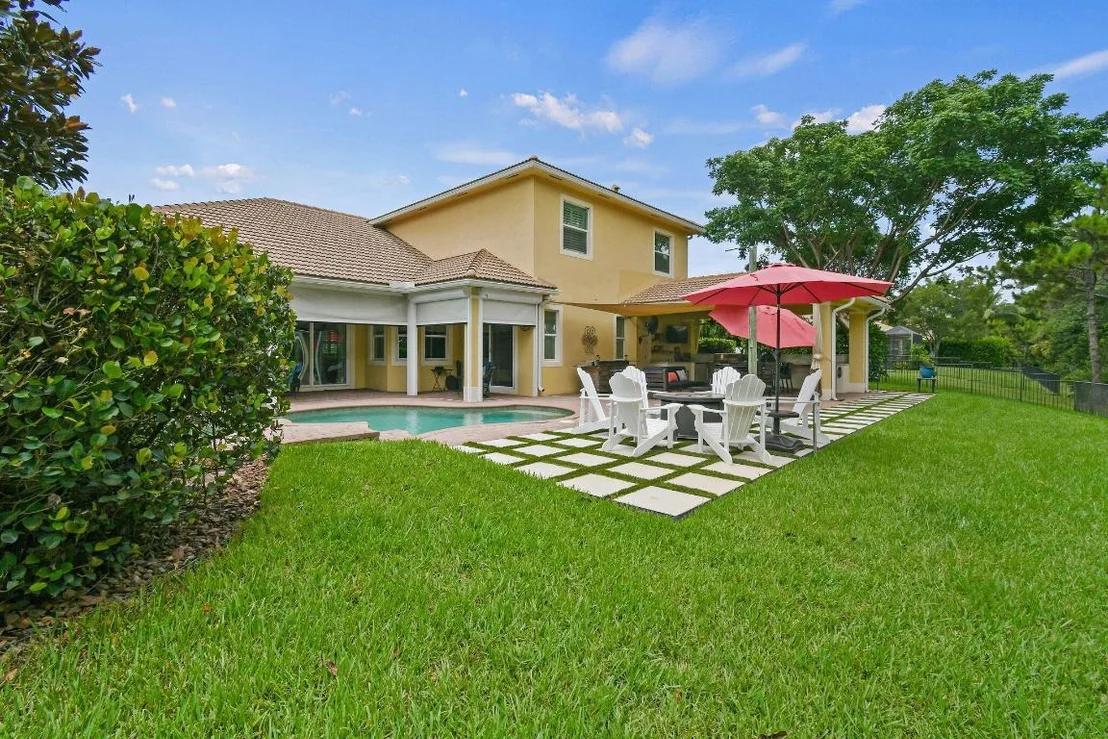 Photo of 7668 SE Laque Circle