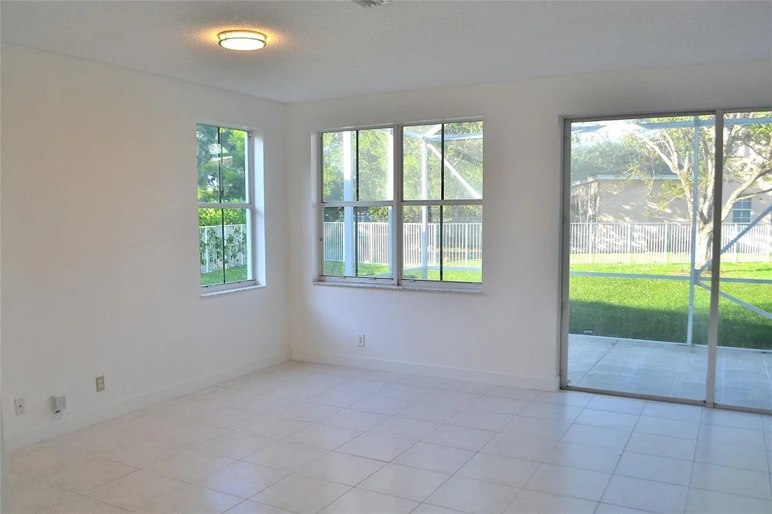 Photo of 872 Tanglewood Creek