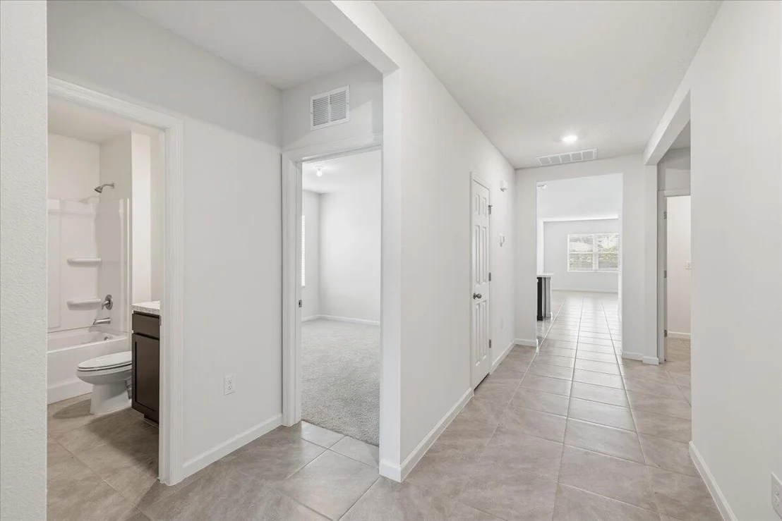 Photo of 1072 Roseland Road