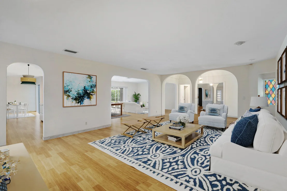 Photo of 1060 Spanish River Road