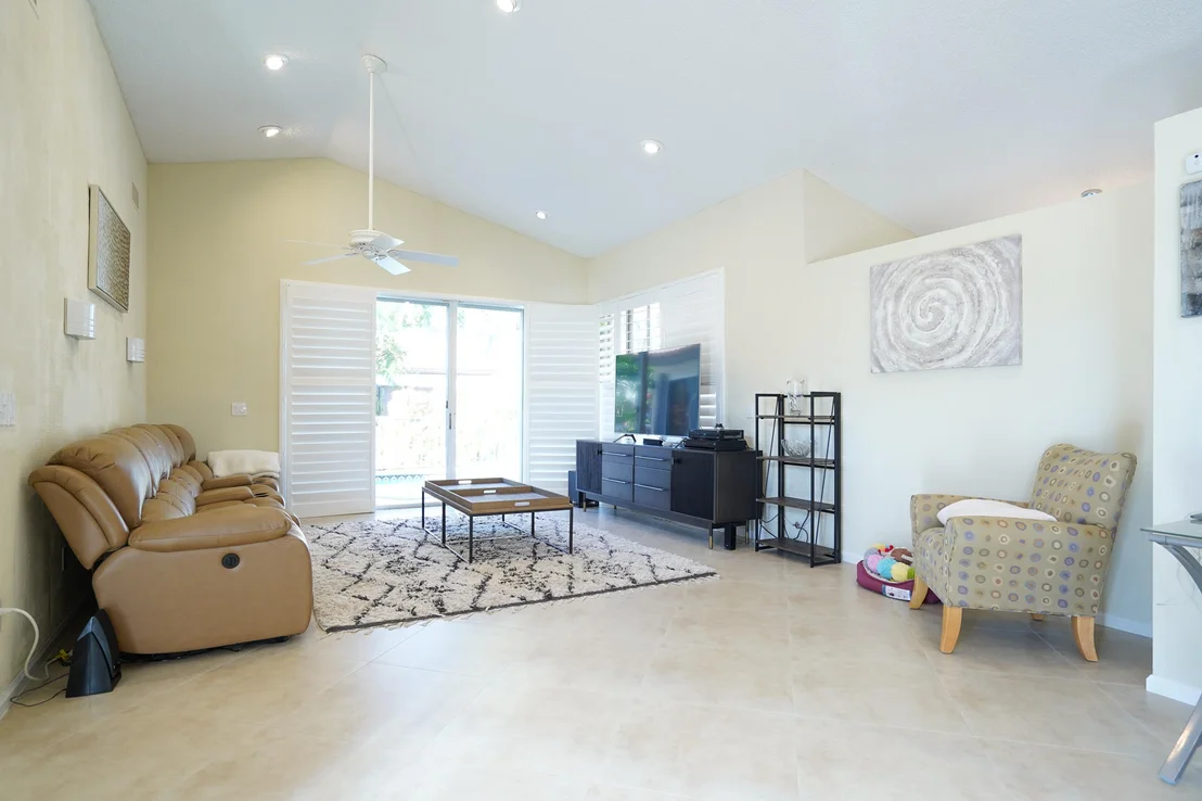 Photo of 7215 Via Palomar