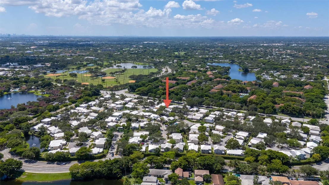 Photo of 9424 NW 8 Creek