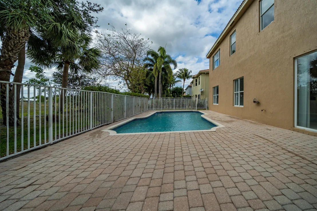 Photo of 1317 Beacon Circle Circle