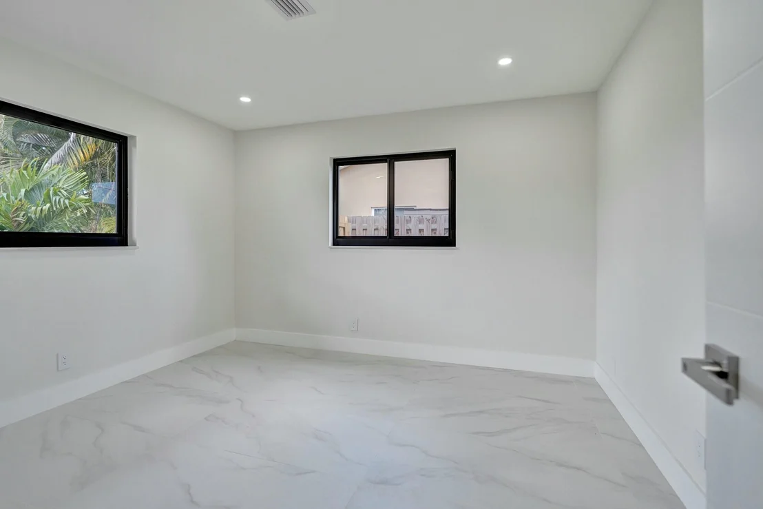 Photo of 728 Heron Drive