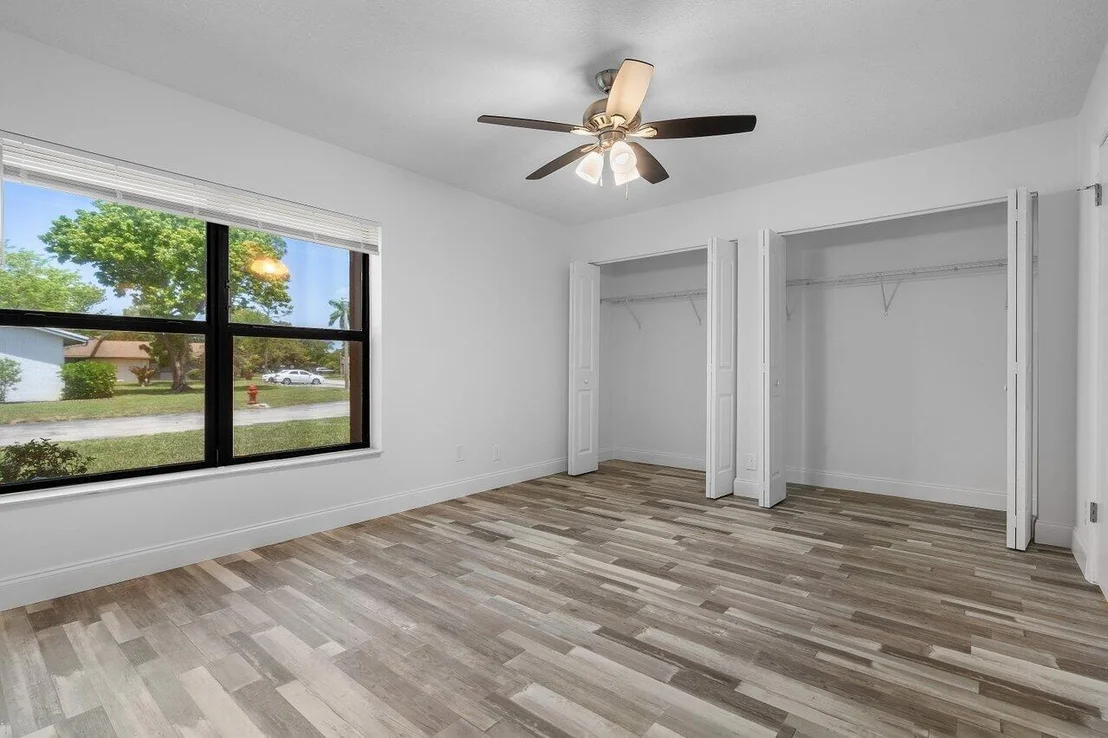 Photo of 6127 Elsinore Circle