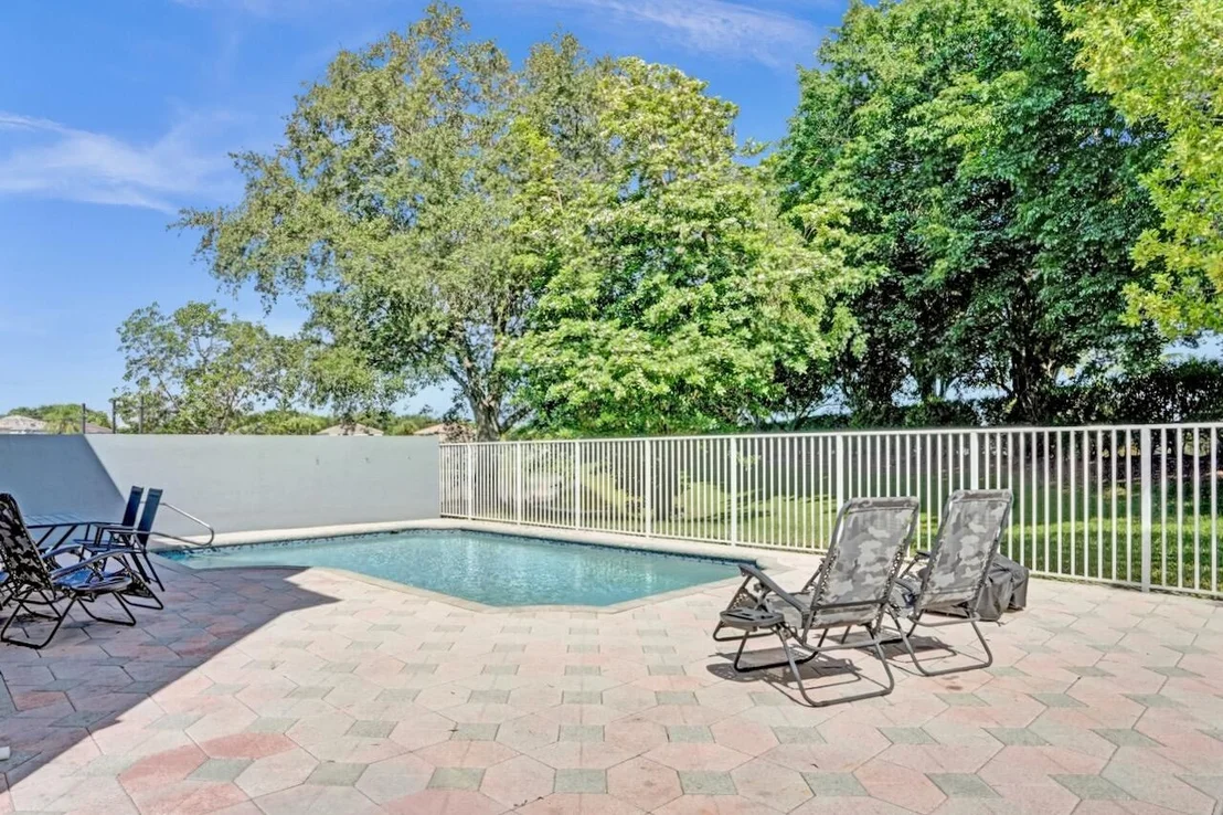 Photo of 7522 Oak Grove Circle