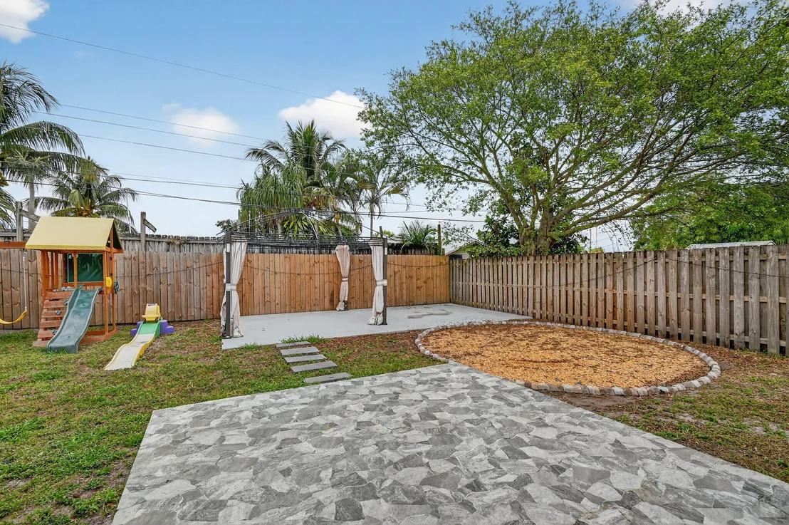 Photo of 419 Cheyenne Drive