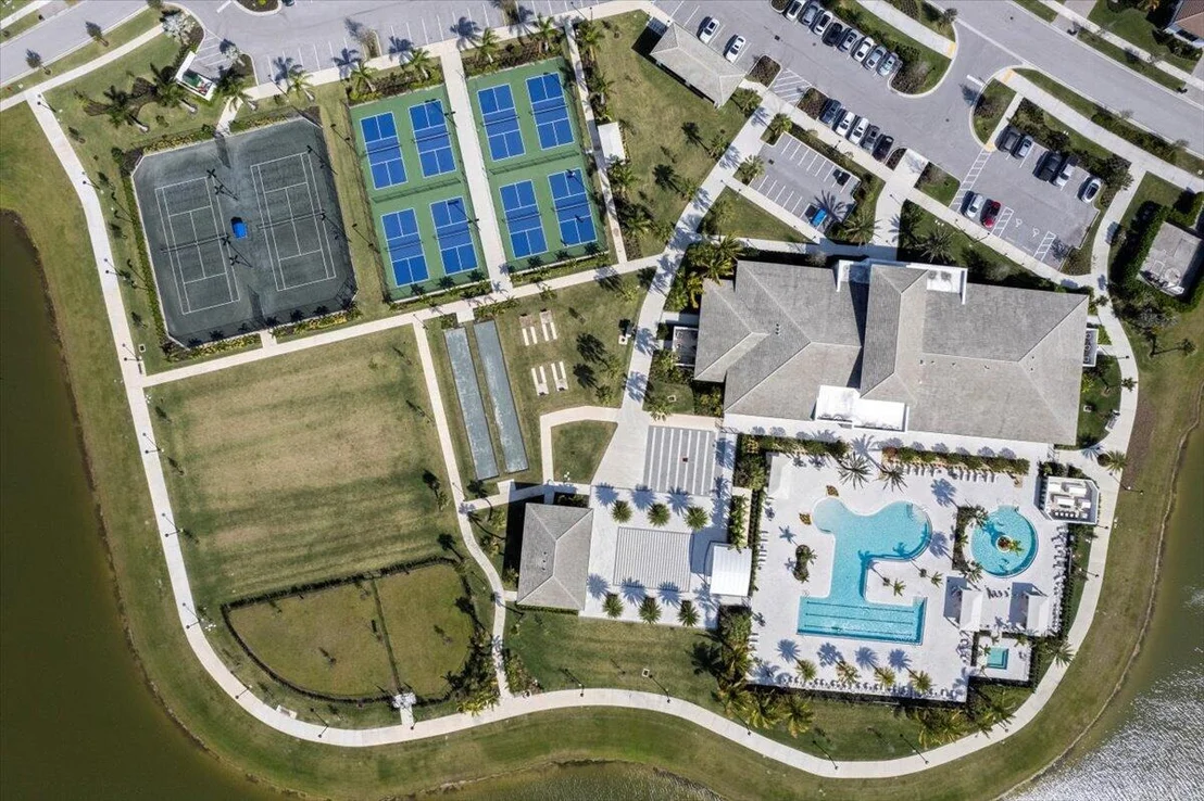 Photo of 15841 Key Biscayne Lane