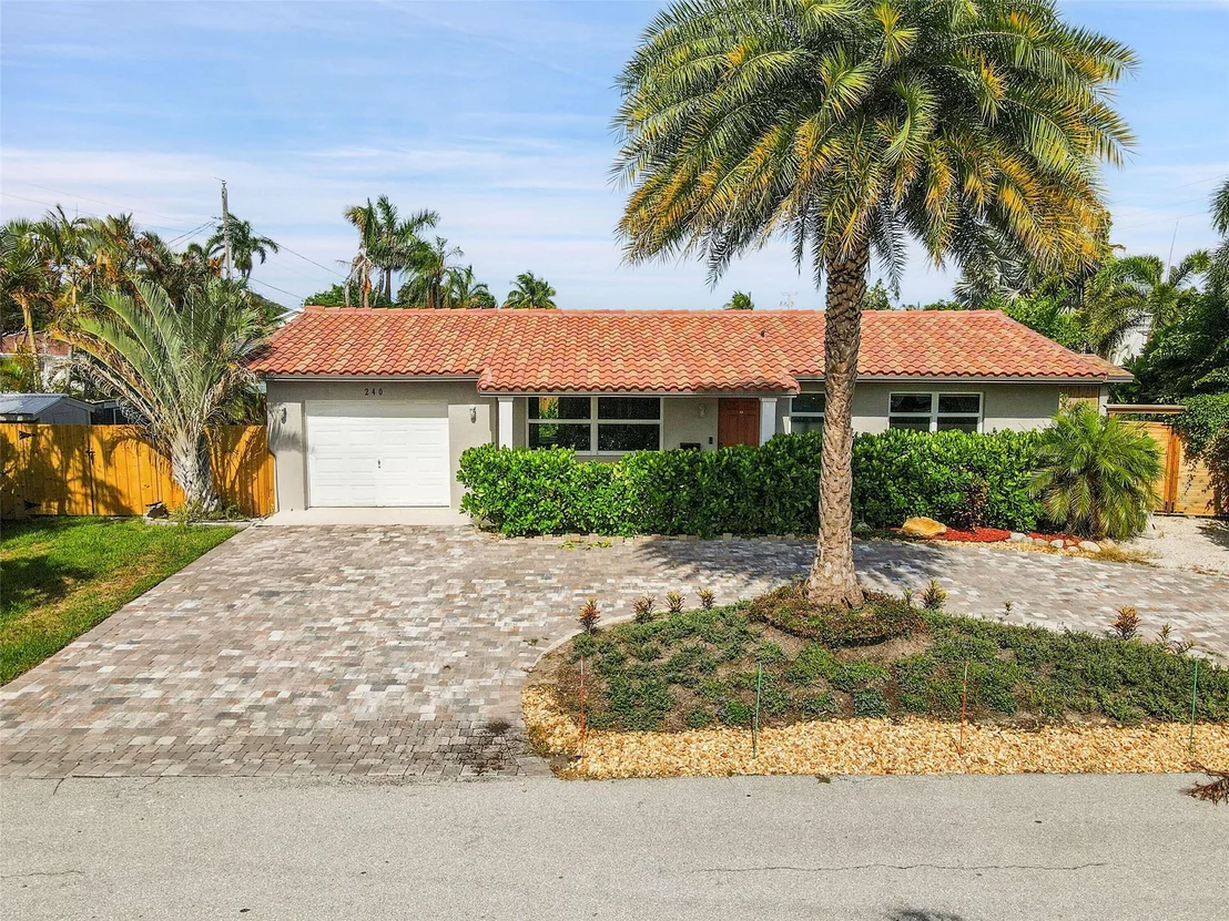 Photo of 240 SE 15th Avenue