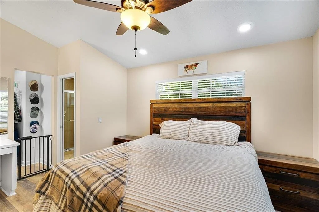 Photo of 2946 1st Lane