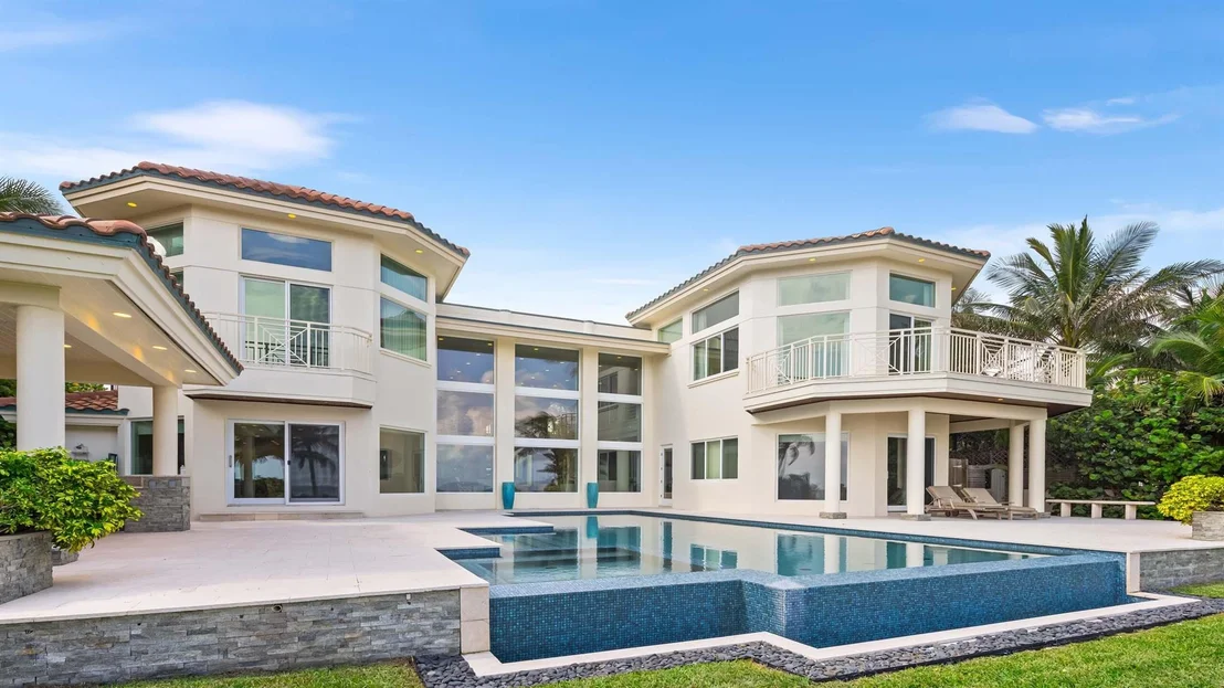 Photo of 755 N Ocean Boulevard