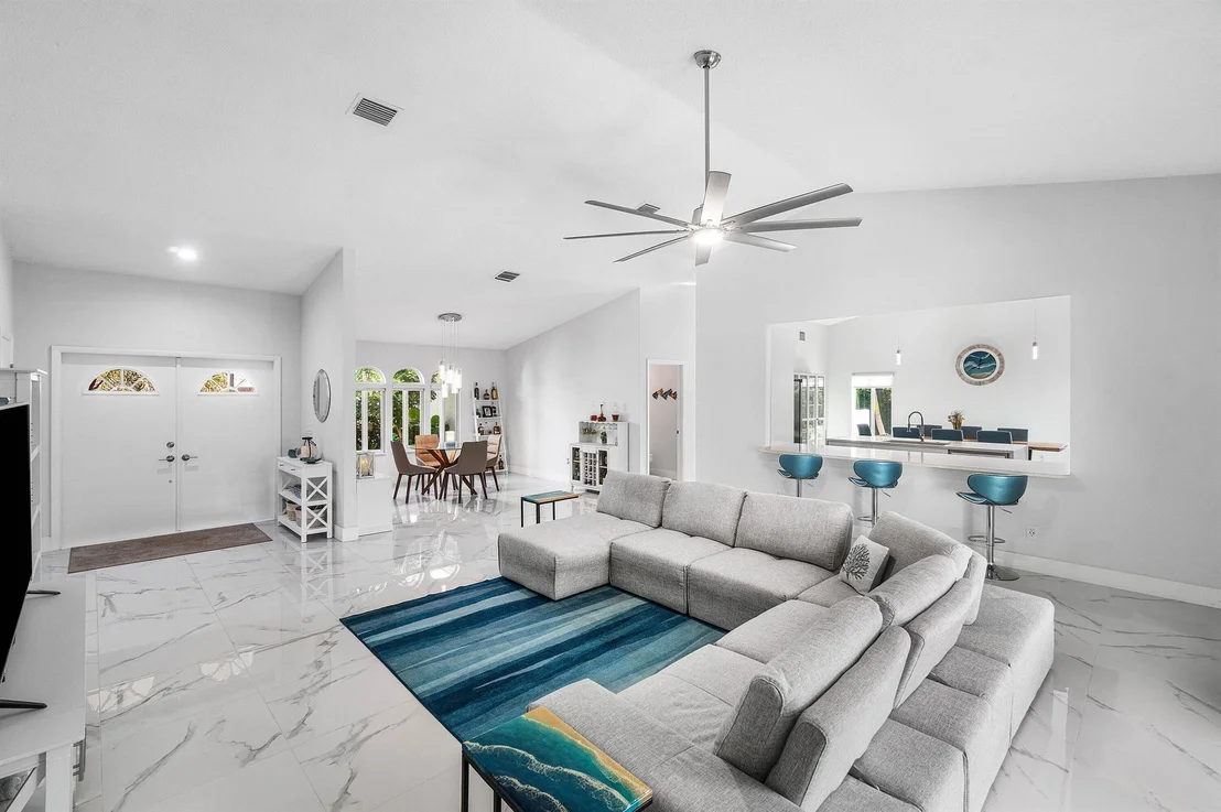 Photo of 2350 Riviera Drive