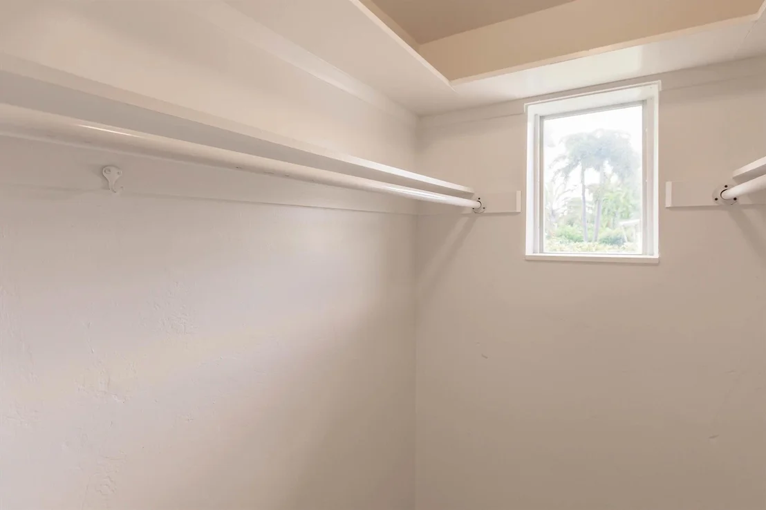 Photo of 2425 SE 12th Street