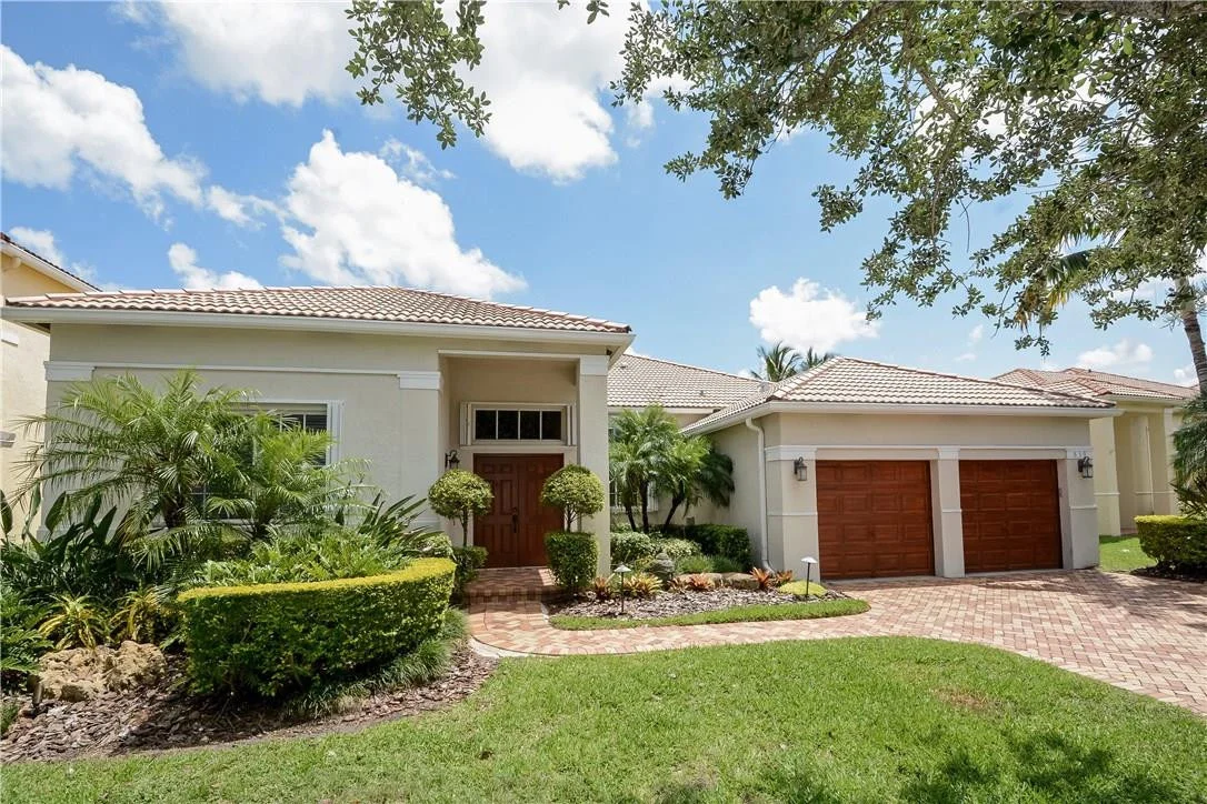 Photo of 839 Heritage Drive