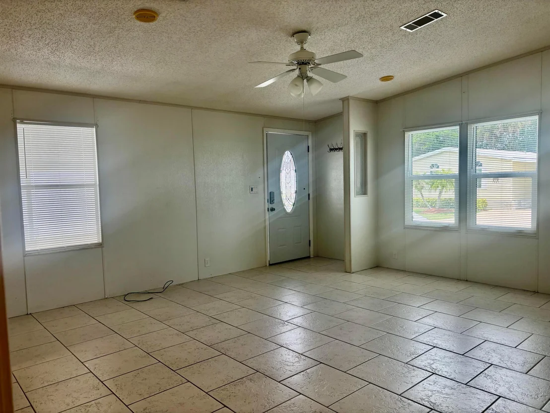 Photo of 1586 SW 35th Circle