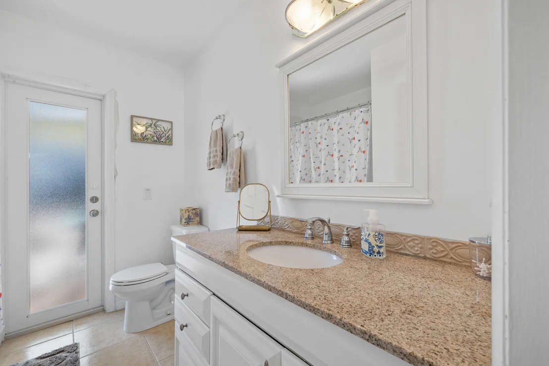 Photo of 925 Cypress Drive
