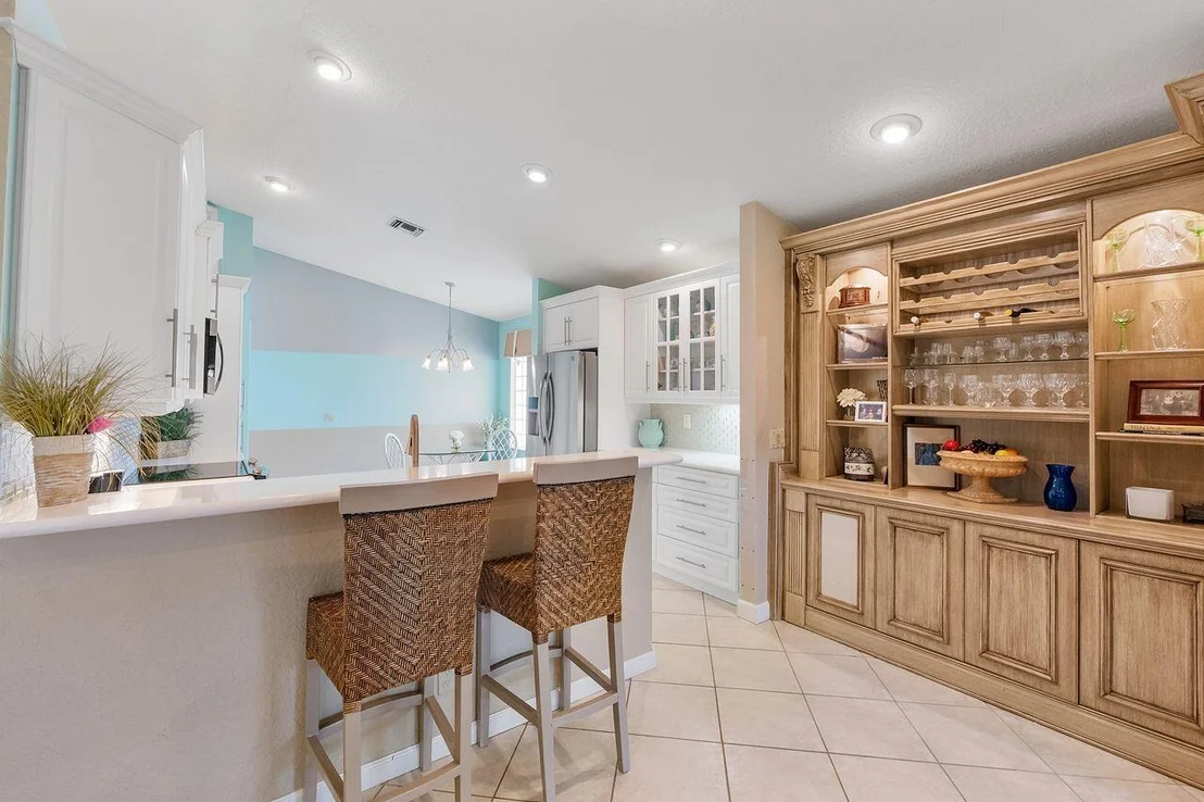 Photo of 6643 Sherbrook Drive