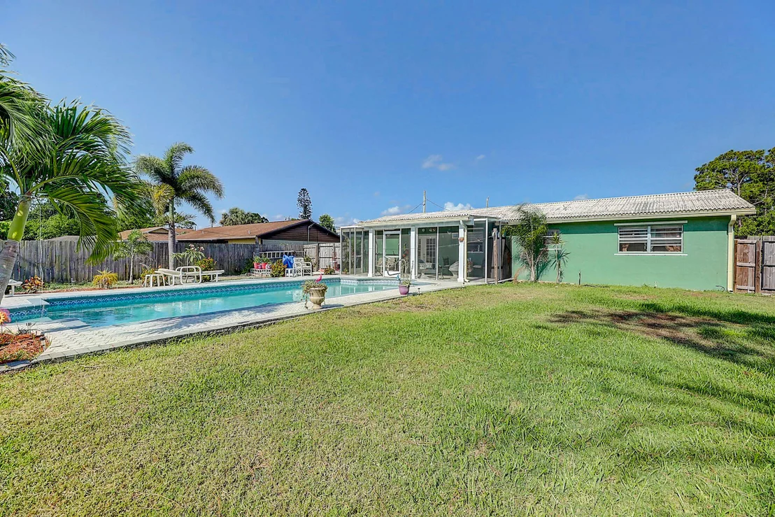 Photo of 5906 Cassia Drive
