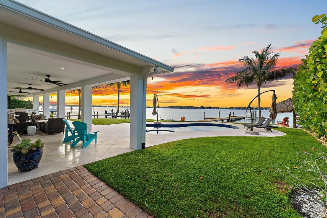 Photo of 954 Dolphin Court