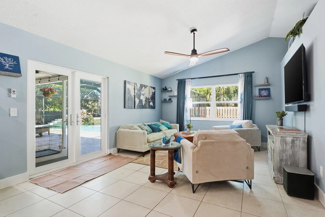 Photo of 15924 Laurel Oak Circle