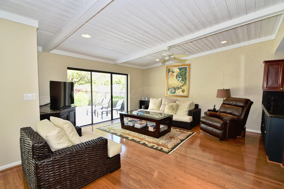 Photo of 4573 White Cedar Lane