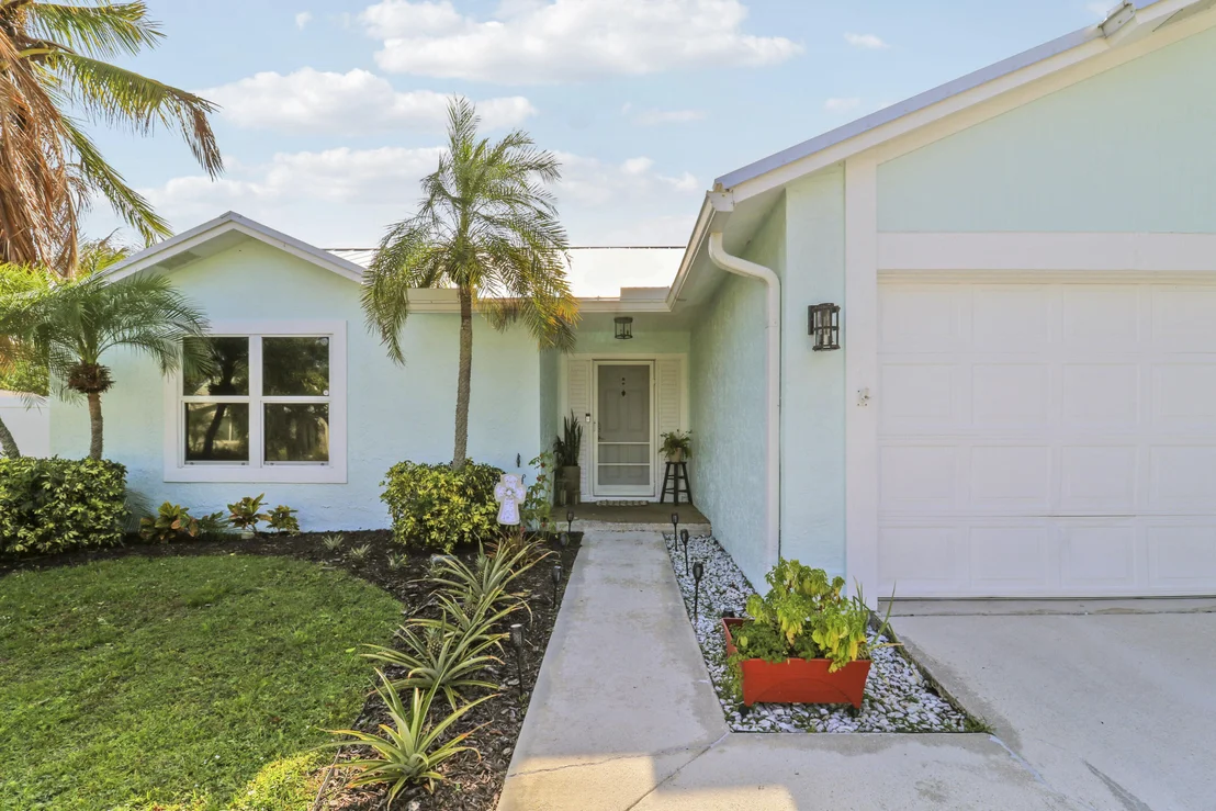 Photo of 171 Greentree Circle