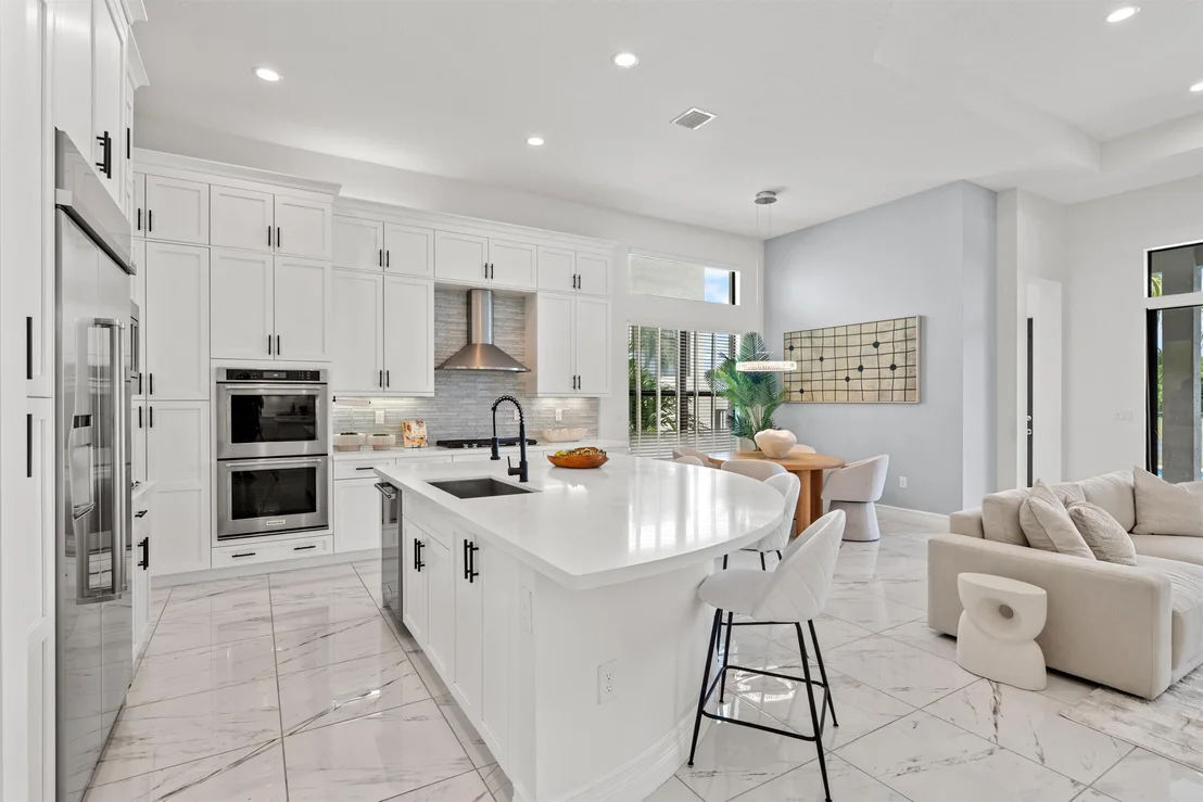 Photo of 9889 Bozzano Drive