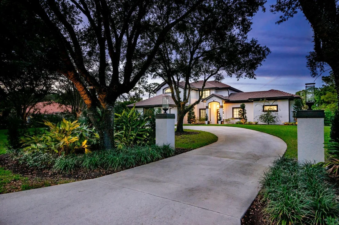 Photo of 1216 SE Colony Way