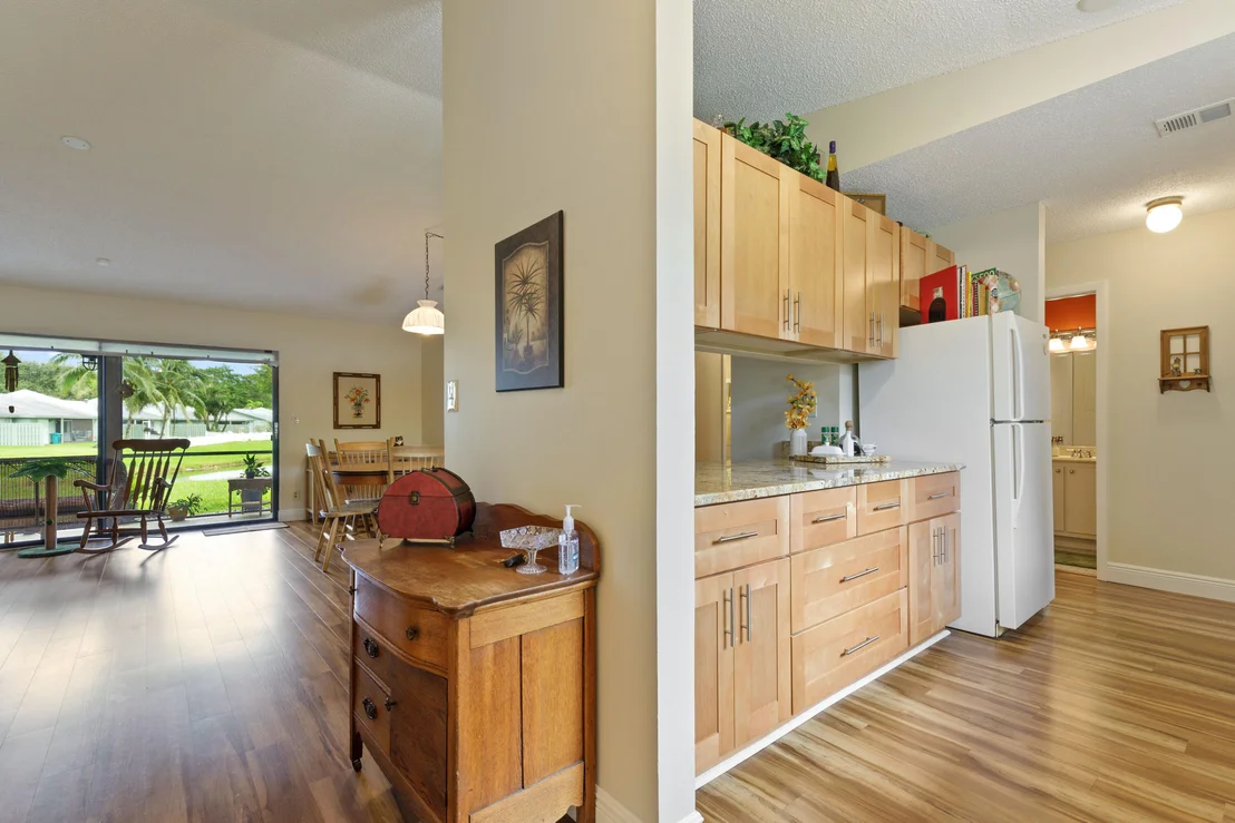 Photo of 5 Mayfair Lane