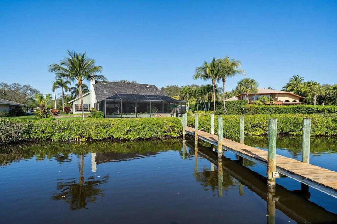 Photo of 41 SE Saddleback Road
