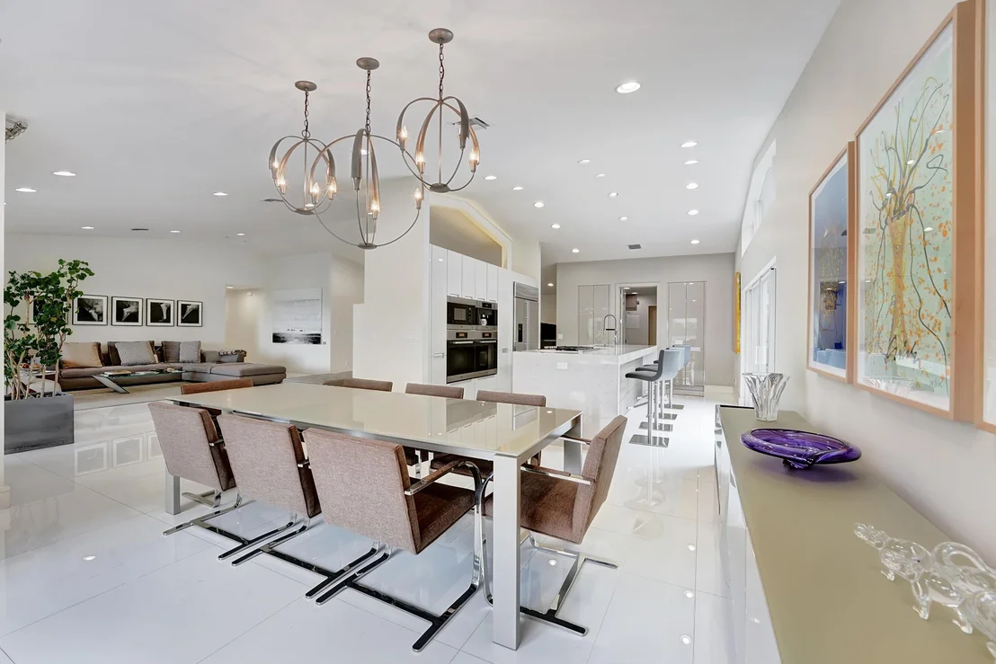 Photo of 4325 White Cedar Drive