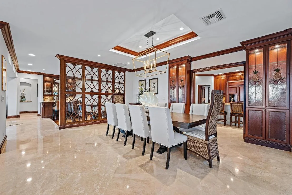 Photo of 613 S Beach Road