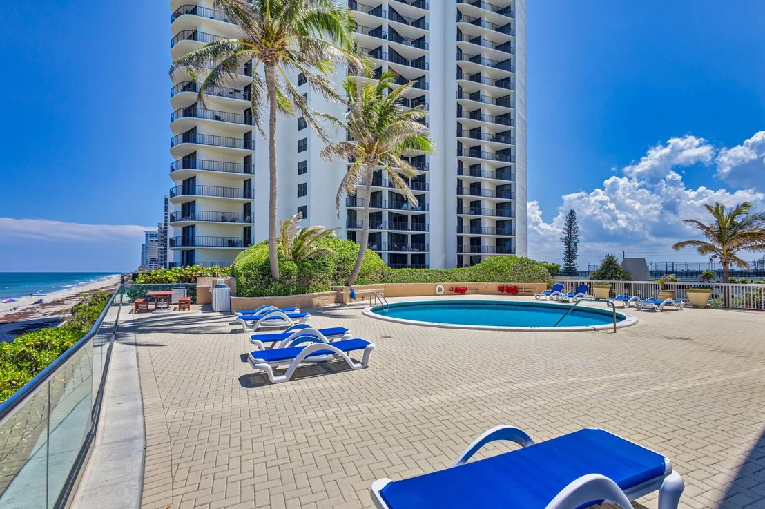 Photo of Unit 607 at 5440 N Ocean Drive