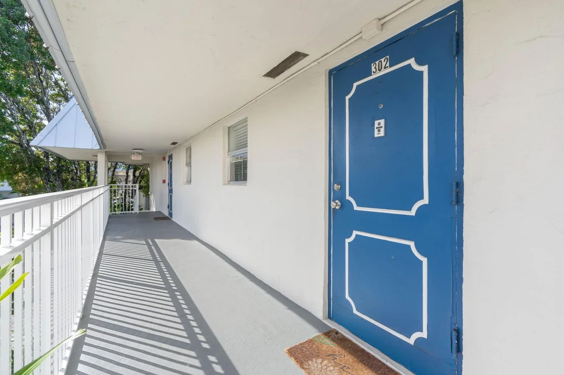 Photo of Unit 3021 at 3000 Riverside Drive