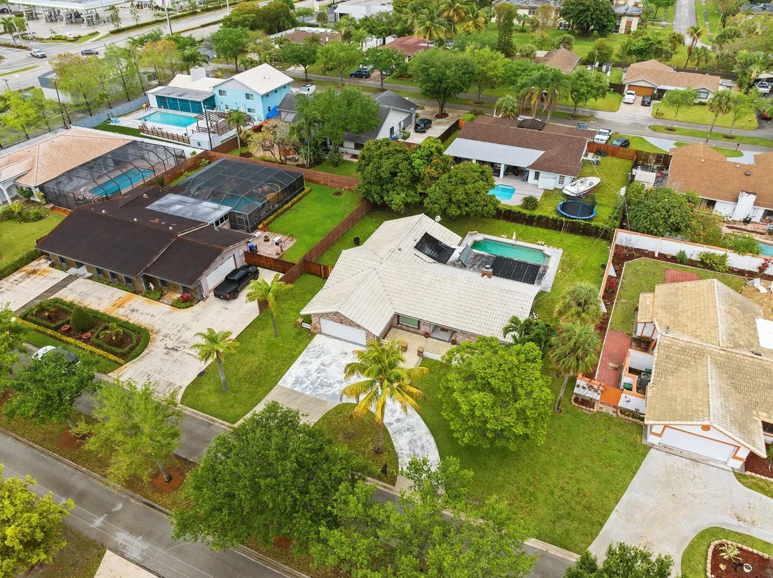 Photo of 41 W Palm Drive