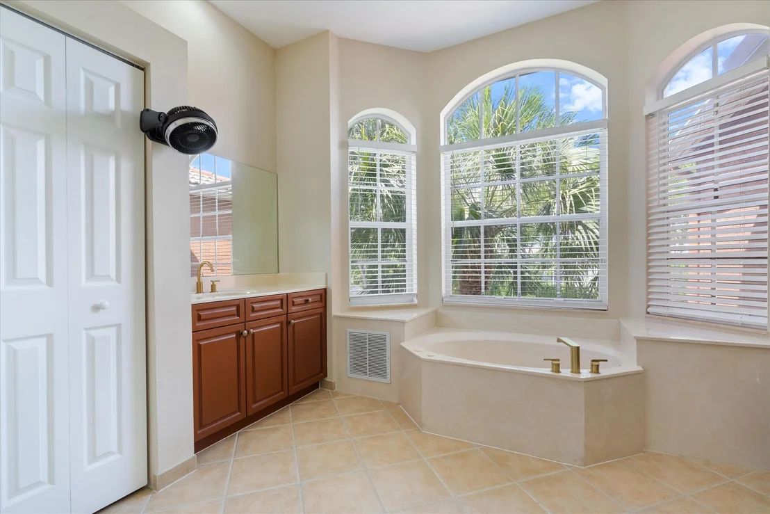 Photo of 2880 Shaughnessy Drive
