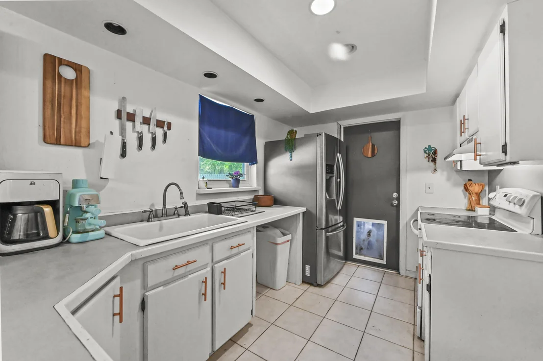 Photo of 7635 Oakmont Drive