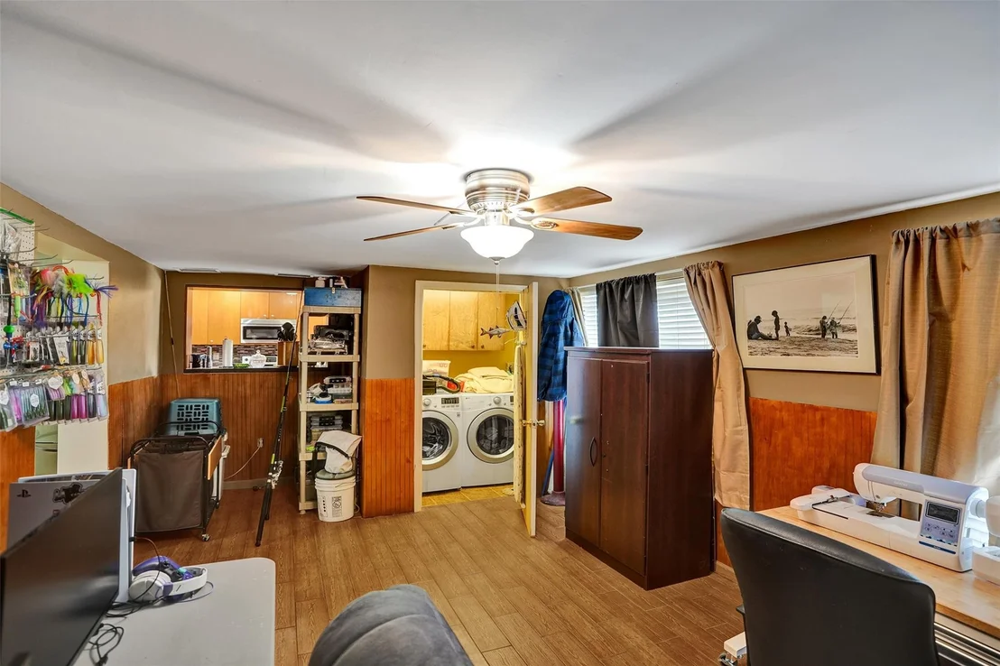 Photo of 1709 E River Drive