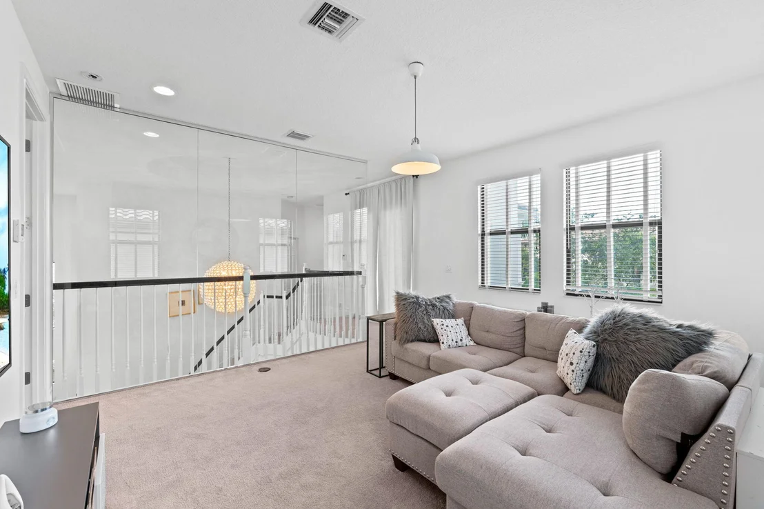 Photo of 16813 PAVILION Way