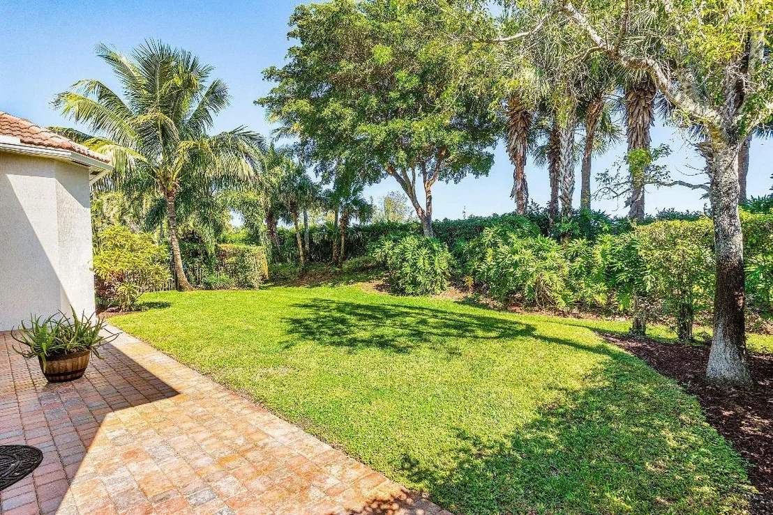 Photo of 8782 Cobblestone Point Circle