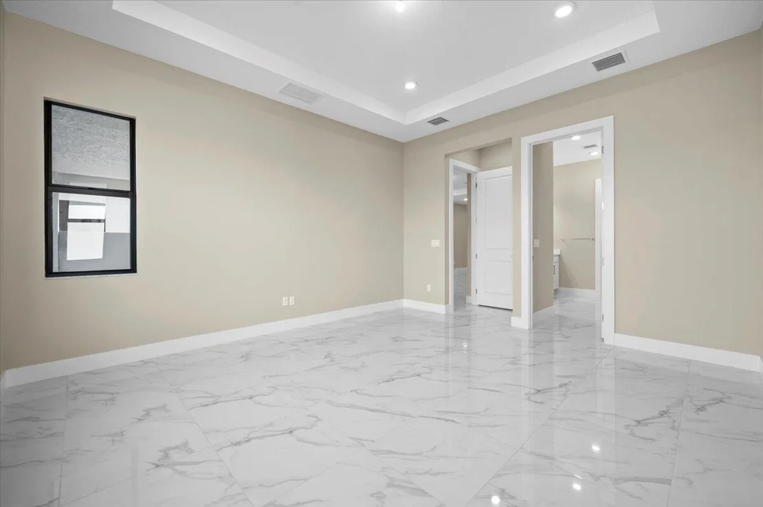 Photo of 15841 Key Biscayne Lane