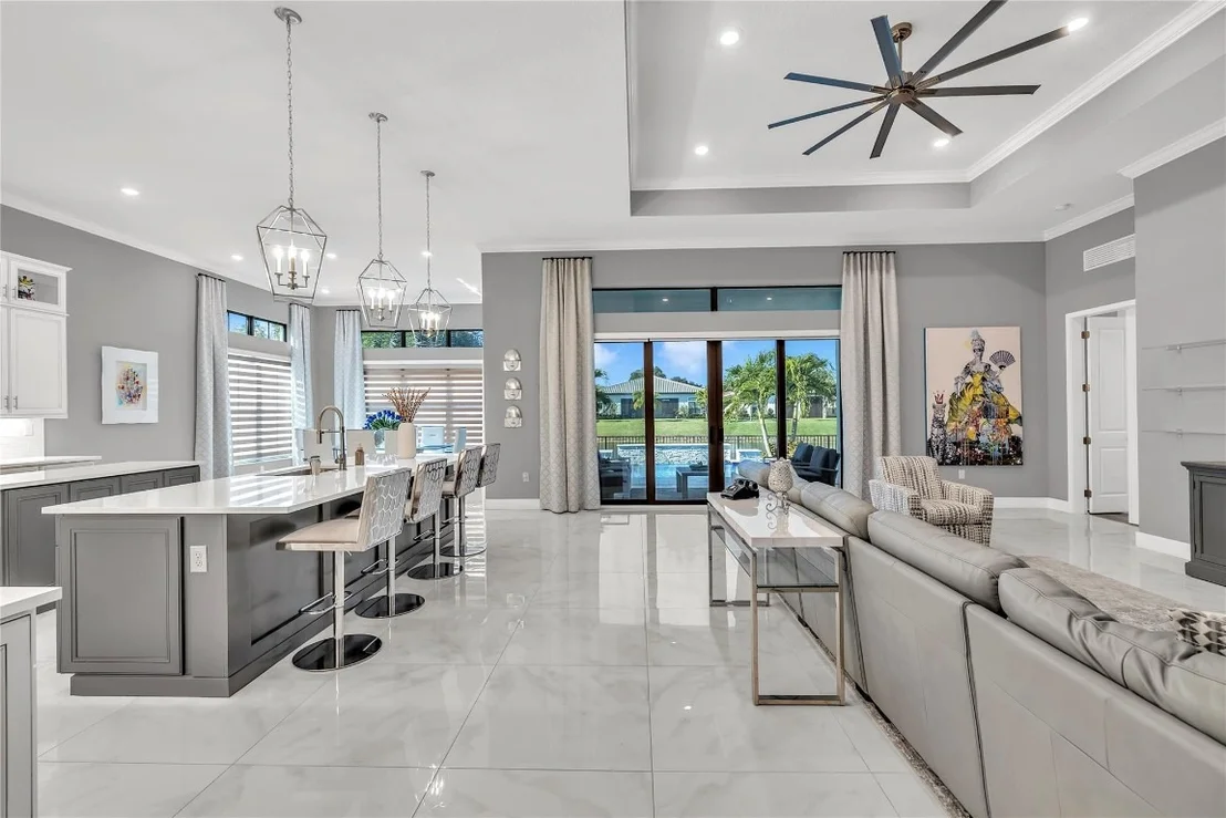 Photo of 7947 Juniper Drive