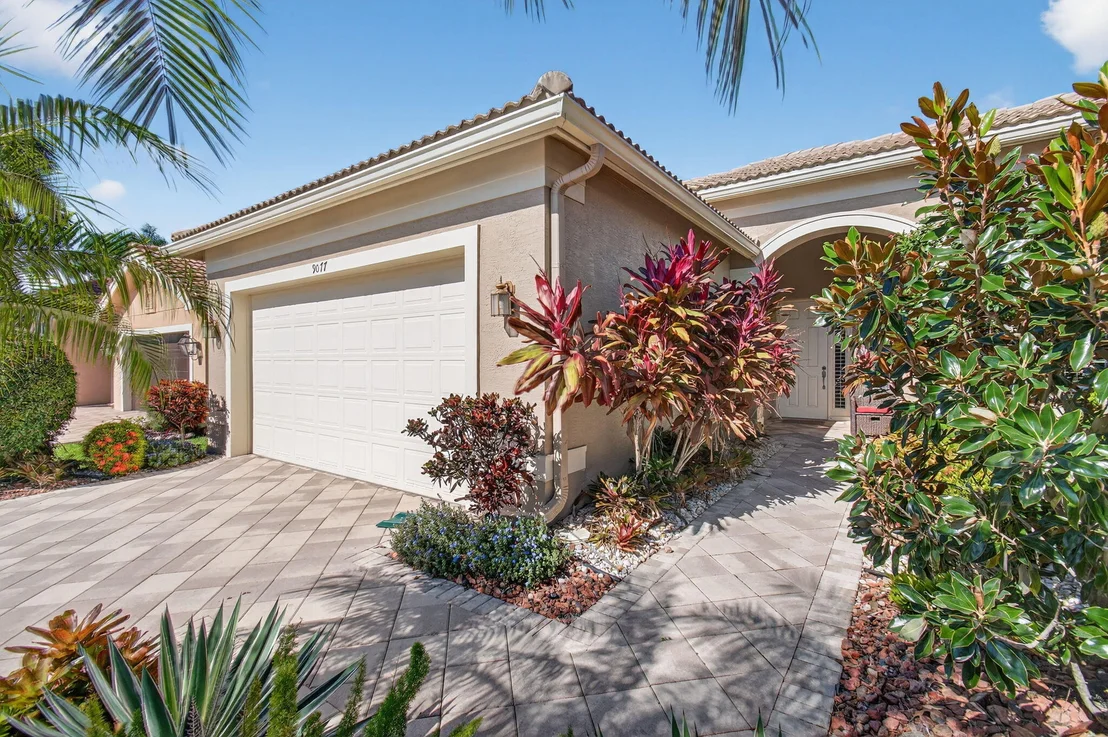 Photo of 9077 Vander Cove