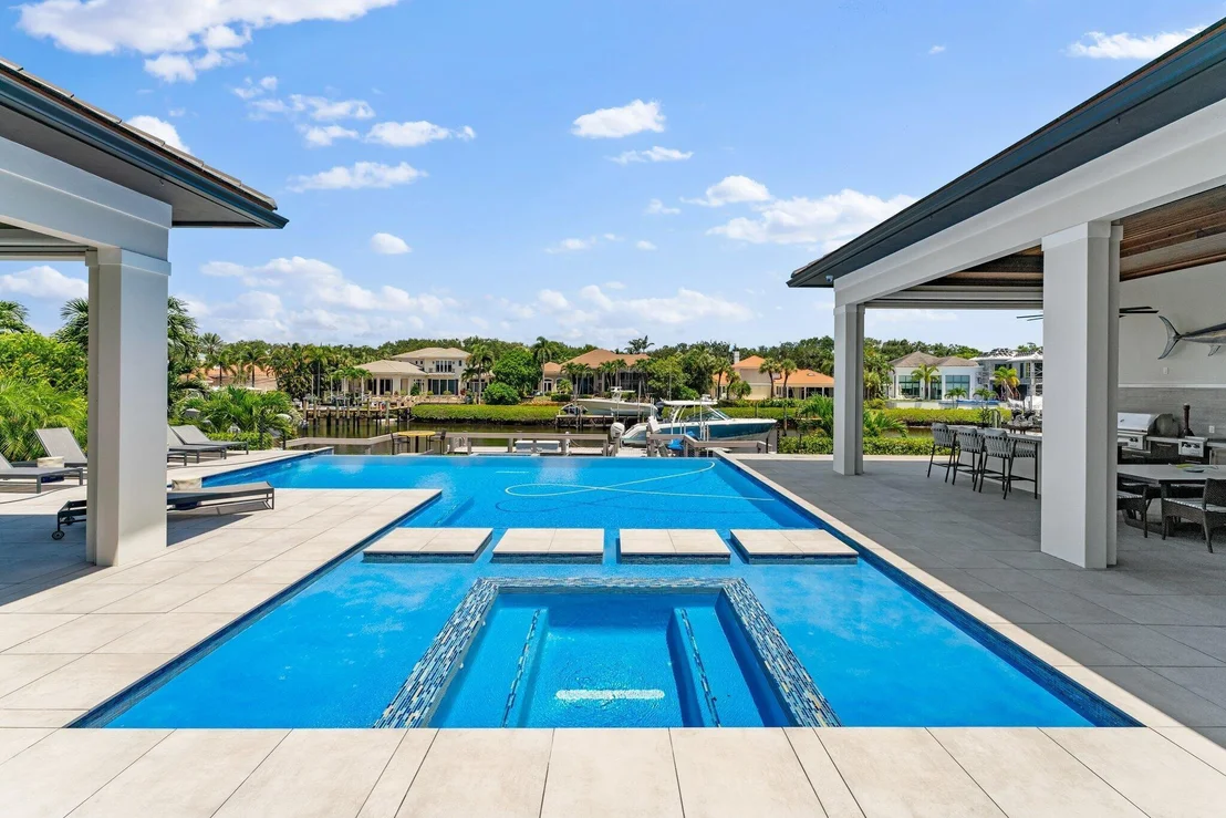Photo of 112 Quayside Drive